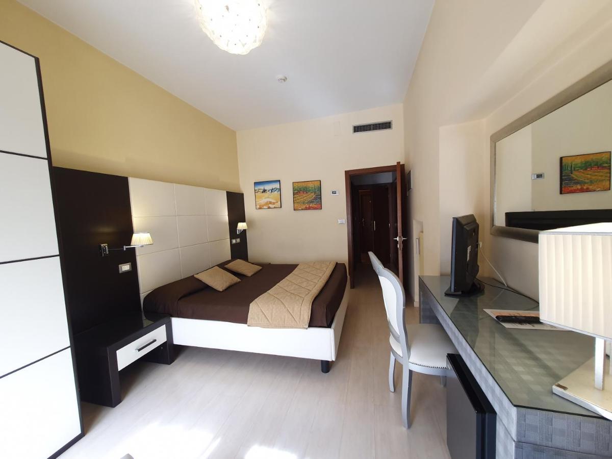 Hotel Continentale Arezzo Exteriér fotografie